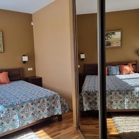 Homestay Spacious And Stylish With Shared Amenities By Polo