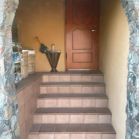 Spacious And Stylish With Shared Amenities By Polo Homestay Kaunas